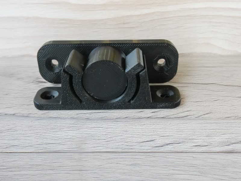 MakerWorld 3D printed door catch